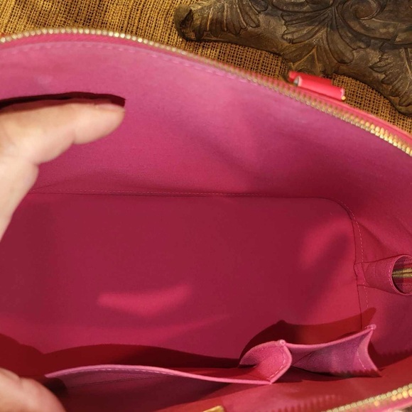 —SOLD—LV Red Vernis GM Alma - Picture 15 of 16